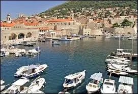 Associez Dubrovnik  son pays ?