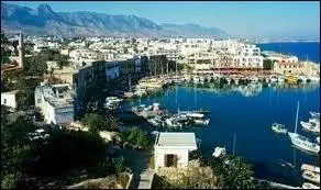 Associez le port de Kyrenia  son pays d'origine.