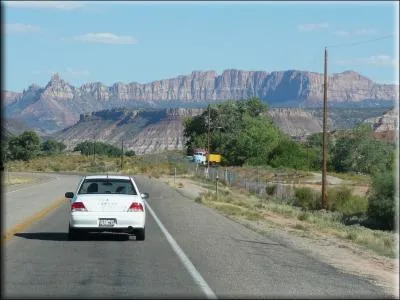 Sur quoi roule cette voiture ?