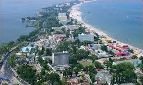 Voici Constanta.  quel pays reliez-vous ce port ?