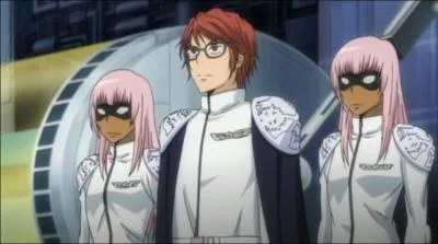 Qui sont les femmes aux cheveux roses accompagnant Irie ?