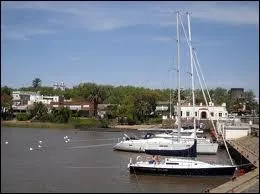 Le dernier port se nomme Colonia del Sacramento. O se situe-t-il ?