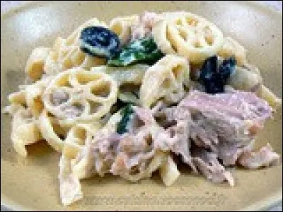 Quelles sont ces pâtes préparées au thon et crème citronnée ?