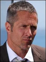 Qui interprte le rle de Harry Wilson ?