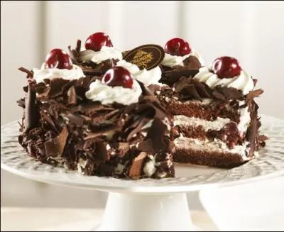 Quand ce n'est pas un gteau, c'est un massif montagneux du Sud-Ouest de l'Allemagne :