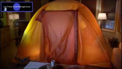 Chez qui est installe cette tante ?