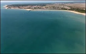 Voici la baie de La Tranche-sur-Mer. O est situe cette station balnaire ?