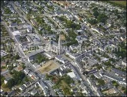 Cette photo arienne correspond  Carquefou. O se trouve cette ville ?