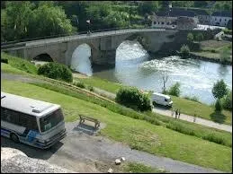 Le Gave d'Oloron nat  Oloron-Sainte-Marie de la confluence de deux rivires. Quelles sont-elles ?