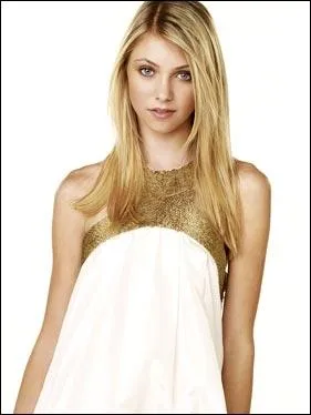 Comment s'appelle cette fille ?