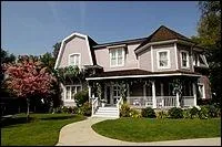 Qui habite dans cette maison ?