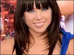 Quel est l'artiste qui a gagn le prix de l'artiste fminine francophone de l'anne ?