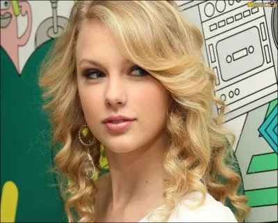 Qui a eu une relation amoureuse avec la chanteuse Taylor Swift ?