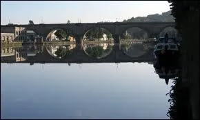 O se jette le fleuve Aulne ?