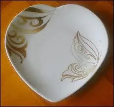 En quelle anne les  Restos du coeur  ont-ils t crs par Coluche ?