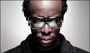 En 2012, le rappeur français Youssoupha a sorti un titre : ''L'Enfer c'est les autres'' . Quel auteur avait utilisé cette phrase dans sa pièce ''Huis clos'' ?