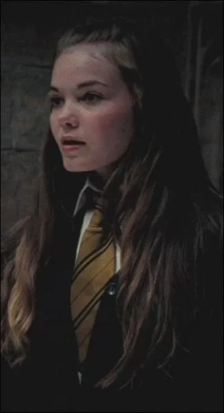 Quel membre de sa famille Hannah perd-elle dans le 6 ?