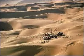 A quelle �poque sont exploit�s les premiers gisements de p�trole � Abou Dhabi, ce qui permet le d�veloppement tr�s rapide de l'�mirat ?