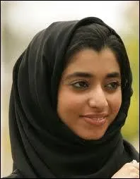 Quel est le pourcentage d'�trangers parmi les pr�s de 8 millions d'habitants des �mirats arabes unis ?