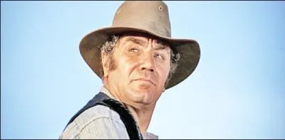 En 1969, dans quel film de Sam Peckinpah joue-t-il aux c�t�s de William Holden et Robert Ryan ?