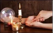 La ligne de vie est un condens de la vie. Elle rvle galement sa dure et ses accidents. Elle prend naissance entre ... ... ... . . et ... ... ... . , et se termine  la base du poignet.