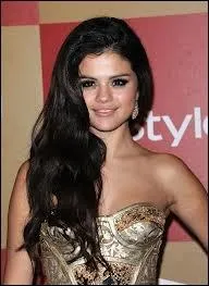 Chaque article de sa marque ne cote pas plus de...