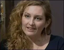 Comment s'appelle la colocataire de Mlanie ?