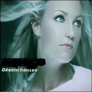 Elle chante en franais et en anglais, elle est plutt connue en France pourtant elle est belge nerlandophone. Voici 