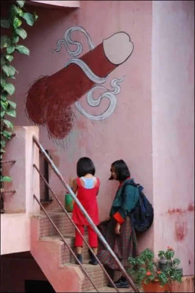 Franchement ol ol, il s'agit d'une peinture de rue, qui se situe sur quel continent ?