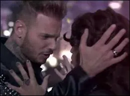 Qui chante  Envole-Moi  ?