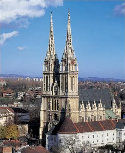 De quelle ville cette cathédrale est le symbole ?