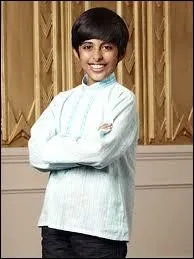 Dans  Jessie , quand les parents adoptifs de Ravi l'ont adopt, ils pensaient qu'il s'agissait :