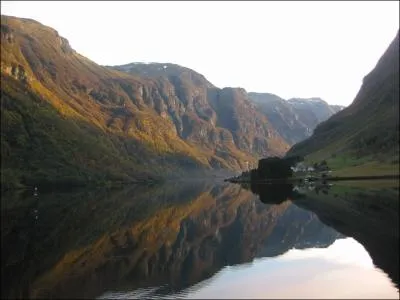 Comment est appel l'ensemble  Sude, Norvge, Finlande  ?