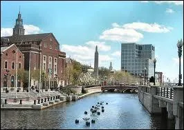 De quel Etat la ville de Providence est-elle la capitale ?