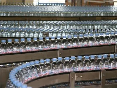 L'eau minrale d'vian est connue dans le monde entier. Quelle quantit de cette eau est embouteille chaque anne ?