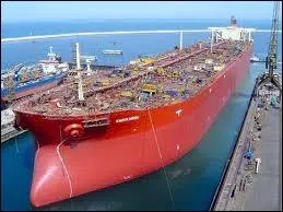 Le Knock Nevis, un ptrolier gant en cours de dmolition tait le plus grand navire au monde et galement la plus grande structure mobile. Quelle tait sa longueur ?