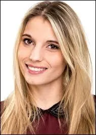 Comment s'appelle cette concurrente ?