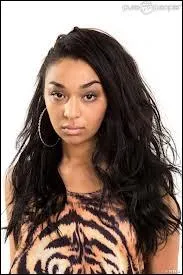 Comment s'appelle cette concurrente ?