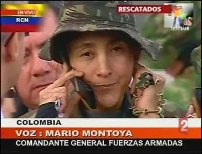 Nicolas Sarkozy n'a pas contribu  la libration d'Ingrid Betancourt, mais s'est empress de participer  sa manire. Qu'a-t-il fait ds le soir mme?