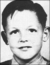 Quelle est son identit ?