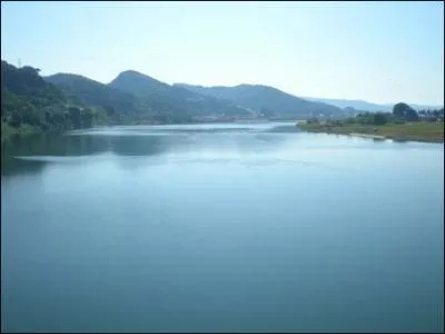 Quel est le plus long fleuve du Japon ?