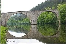 Le Chassezac est un affluent de l'Ardche. Dans quel dpartement prend-il sa source ?