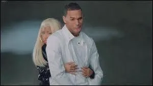 Quelle chanson a-t-elle chante avec Chris Brown ?