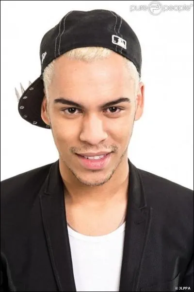 Avec qui Sheryfa Luna a-t-elle chant lors de sa venue au chteau ?