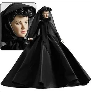 Reconnaisez-vous Mrs Charles Hamilton ? C'est la star du film...