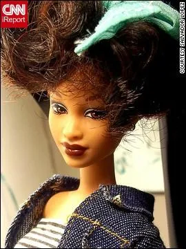 Cette dlicate Barbie reprsente galement une pop star,  la voix sensationnelle. Qui est-ce ?