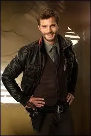 A Storybrooke, je m'appelle Graham. En ralit, je suis...