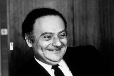 Son personnage veut tre calife  la place du calife (la vie quoi ! ) voici ... .