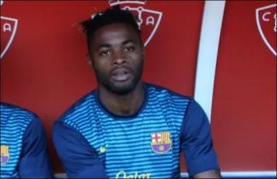 Et sur le maillot de celui-l ?