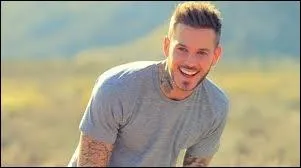 [Chacun] On vient tous de loin, se refaire un...